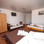 Anda * Costineşti