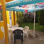 Anda Gazde/Camere de închiriat